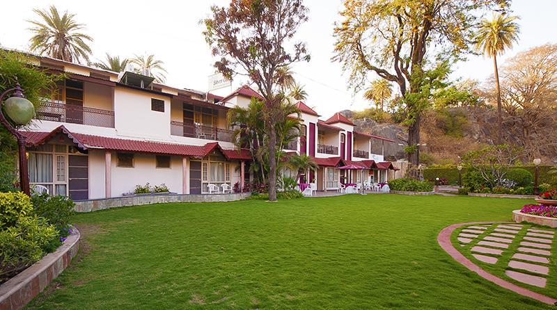 Silver Oak Mount Abu Exterior photo